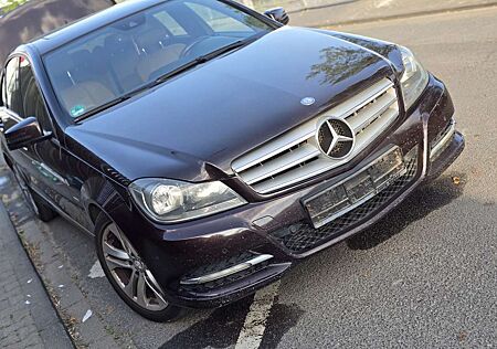 Mercedes-Benz C 220 CDI DPF Automatik BlueEFFICIENCY Avantgarde
