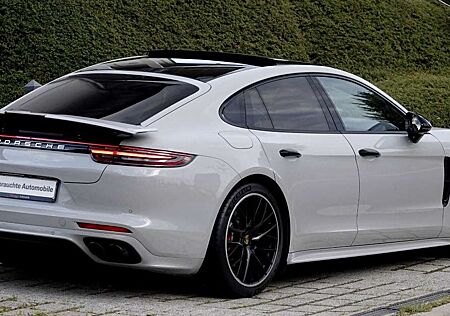 Porsche Panamera Turbo *KREIDE *BURMESTER* SPORT CHRONO