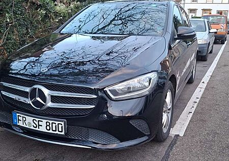 Mercedes-Benz B 180 d 7G-DCT