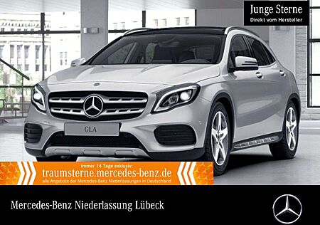 Mercedes-Benz GLA 180 AMG Pano LED Laderaump PTS 7G-DCT Sitzh
