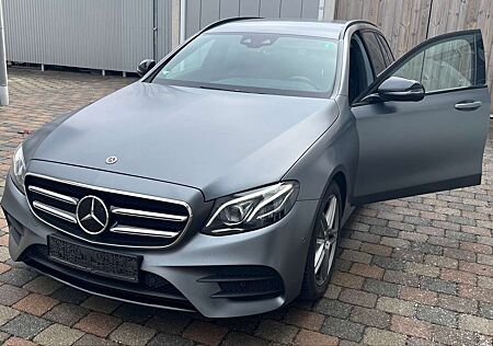 Mercedes-Benz E 220 d T 9G-TRONIC AMG Line