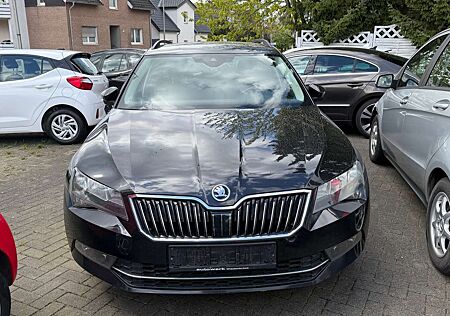 Skoda Superb 1.6 TDI Ambition ~DSG~NAVI~PDC~Sitzhzg