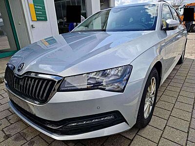 Skoda Superb Combi Ambition 2.0 TDI DSG AHK ACC Kamera