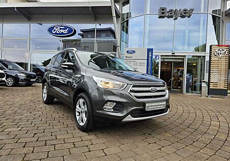 Ford Kuga 1.5 EcoBoost 2x4 Black & Silver