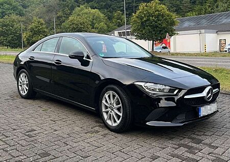 Mercedes-Benz CLA 200 CLA 200d