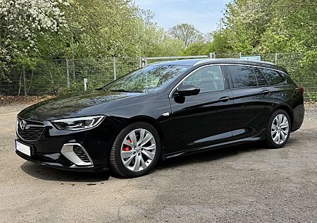 Opel Insignia GSi 4x4 Sports Tourer