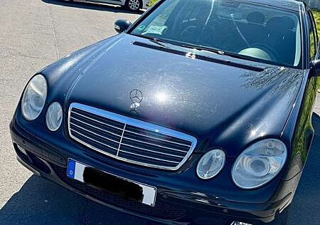 Mercedes-Benz E 200 T Kompressor Automatik Classic