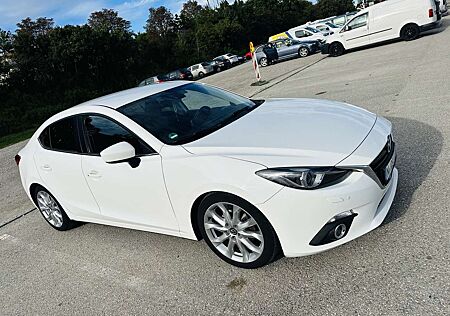 Mazda 3 SKYACTIV-D 150 Sports-Line
