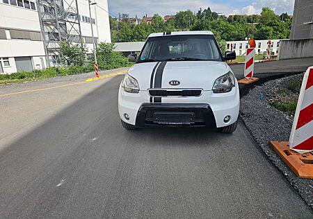 Kia Soul White Collection