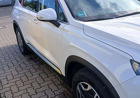 Hyundai Santa Fe 1.6 HEV 2WD Trend