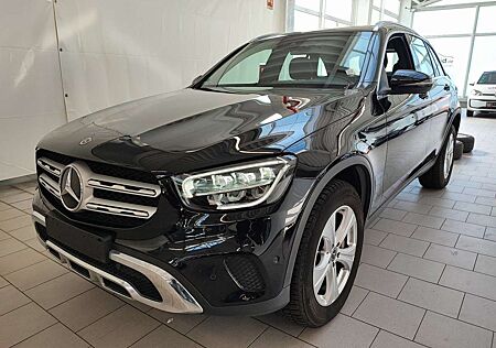 Mercedes-Benz GLC 300 e VollLeder*Pano*Kamera*Distro*LED*DAB