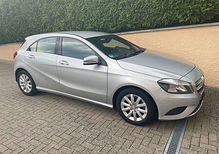 Mercedes-Benz A 180 A+180+BlueEFFICIENCY+Edition