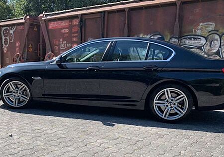 BMW 530d 530 Sport-Aut. Modern Line