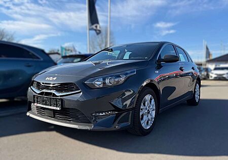 Kia Cee'd Ceed / 1.5 T-GDI DCT7 Vision