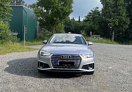 Audi A4 40 TDI S tronic line