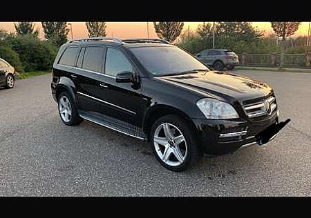 Mercedes-Benz GL 350 CDI DPF 4Matic BlueEFFICIENCY 7G-TRONIC Grand Edit