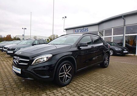 Mercedes-Benz GLA 250 NightPaket/AHK/NAVI/Bi-XEN/SHZ