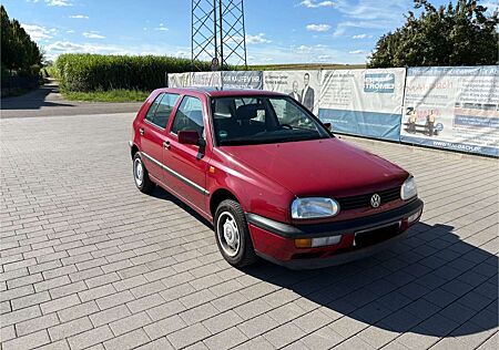 VW Golf Volkswagen 1.8 55kW *Top Zustand & Gepflegt *1 Hand
