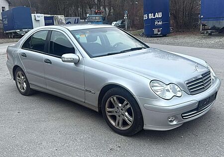 Mercedes-Benz C 180 Kompressor (203.046)
