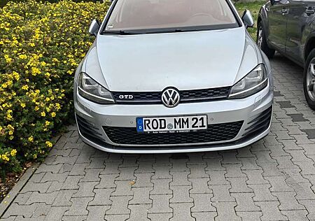 VW Golf Volkswagen GTD BlueMotion Technology DSG