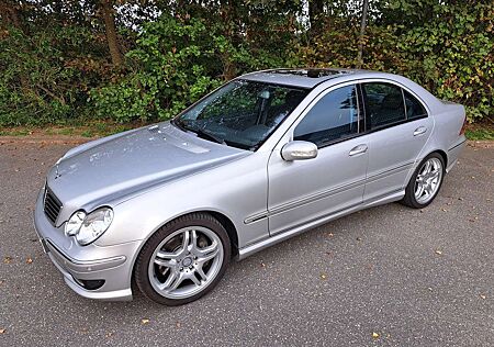 Mercedes-Benz C 200 K W203 AMG Line, 18 Zoll mit Sportpaket