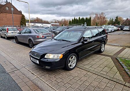 Volvo V70 Kombi 2.4 Edition Comfort*1.Hand*Xenon*Leder