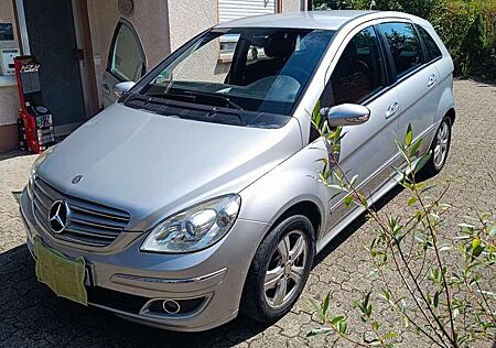 Mercedes-Benz B 170