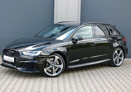 Audi RS3 quattro 1-Hand Virtual Martrix B&O ACC Leder