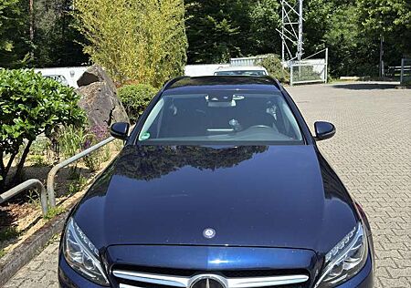 Mercedes-Benz C 200 (BlueTEC) d T 7G-TRONIC