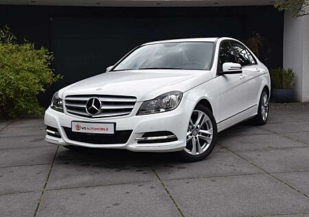 Mercedes-Benz C 180 CGI Lim. BlueEfficiency **NAVI/8-FACH**