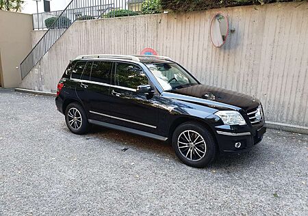 Mercedes-Benz GLK 350 4MATIC – viele Teile neu, TÜV neu