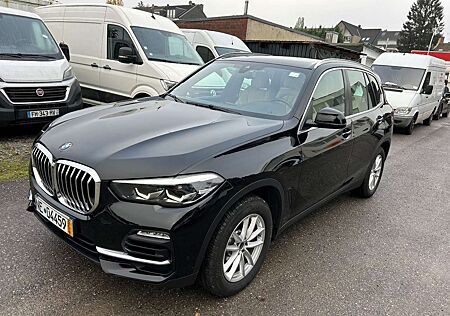 BMW X5 xDrive25d*7Sitze*Leder*Sportsitze*neu Reifen