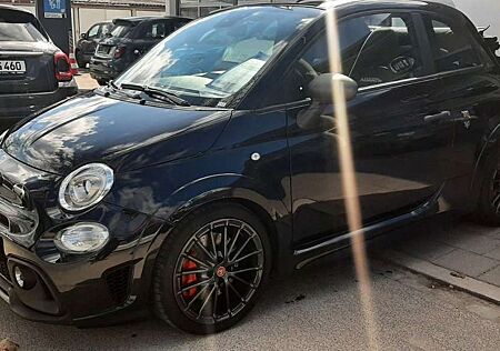 Abarth 595C Competizione Sportpaket 3 Bodykit/Sabelt