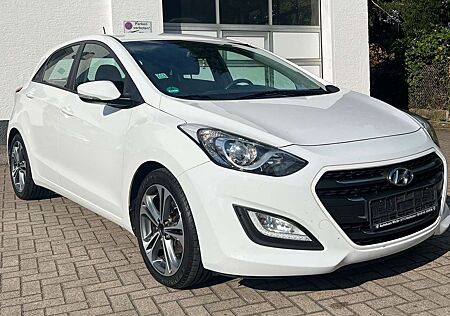Hyundai i30 SOKO,Kamera,TÜV Neu,1Hand,Scheckheft