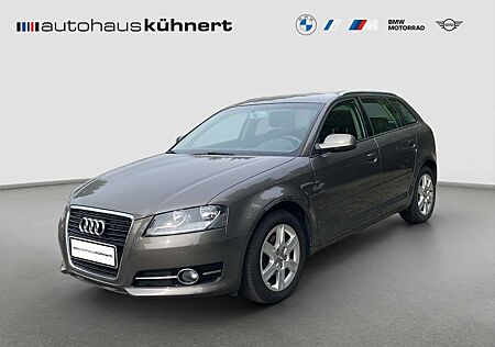 Audi A3 1.6 TDI Sportback Attraction +nur an Händler/Expor