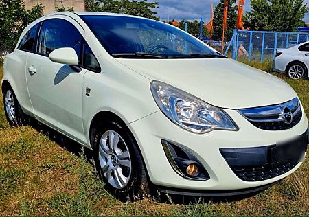 Opel Corsa 1.4 16V Satellite Rückfahrkamera Klima Alu