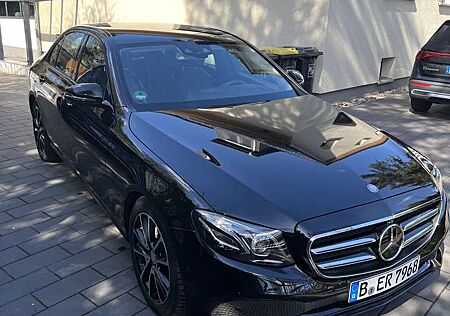Mercedes-Benz E 220 d (213.004)