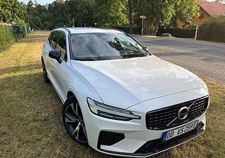 Volvo V60 +T8+AWD+Recharge+Geartronic+RDesign