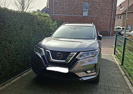 Nissan X-Trail Tekna Vollausstattung