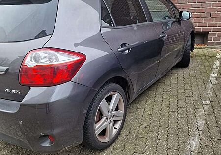 Toyota Auris 1.6 Life+