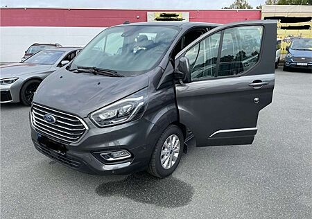 Ford Tourneo Custom TDCi 320 L1H1 VA Autm. Titanium