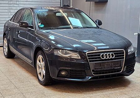 Audi A4 Lim. Ambiente AHK Xenon+ Sitz ALU HU3/26