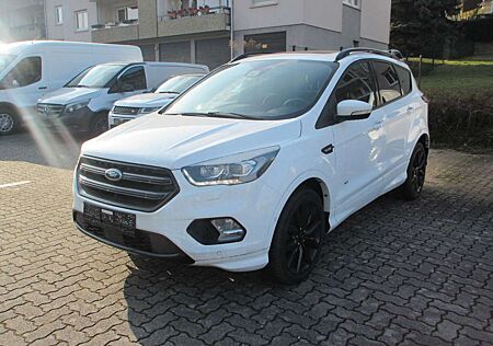 Ford Kuga ST-Line1.5 4x4 /Navi/Bi-Xenon/Panoramadach/