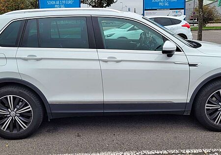 VW Tiguan Volkswagen 2.0 TDI SCR (BlueMotion Technology) Comfortline