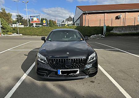 Mercedes-Benz C 200 Coupe AMG Line Night Paket