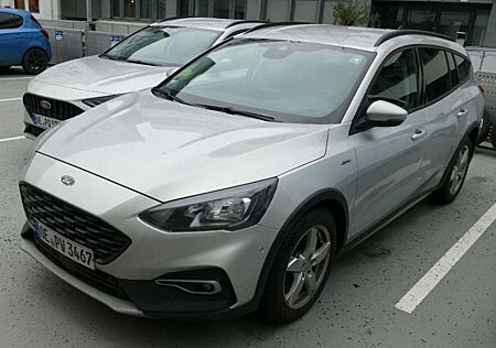 Ford Focus Turnier Active*AT8*Kamera*LED*Winter-Paket