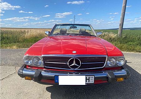 Mercedes-Benz SL 560