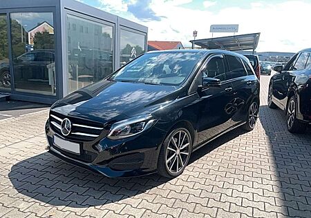 Mercedes-Benz B 200 7G AMG LED Navi Pano Kamera AHK Night