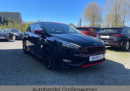 Ford Focus Lim*ST-Line*LED*SHZ*NAVI*LHZ*PDC*