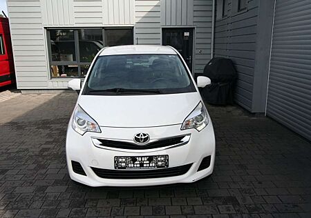 Toyota Verso-S Cool